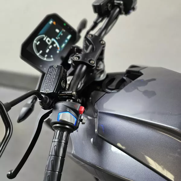 Moto RS1 | Masai – Image 5